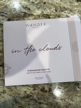 Wander Beauty In The Clouds Palette - Pink & Mauve Ombre